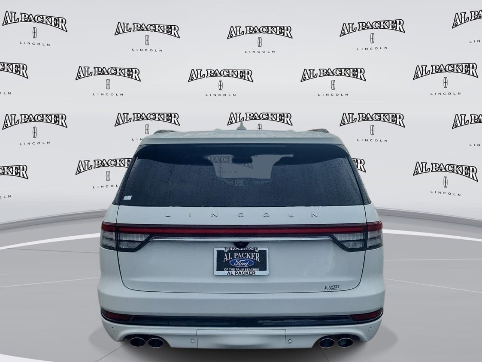Certified 2024 Lincoln Aviator Reserve w/ Equipment Group 201A AWD/4WD image 4