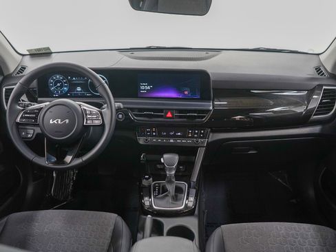 Used 2024 Kia Seltos S FWD image 13