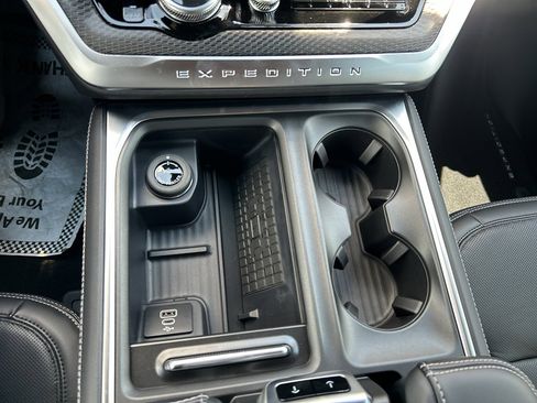 New 2025 Ford Expedition Platinum w/ Stealth Performance Package image 35