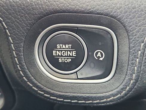 Used 2024 Mercedes-Benz GLE 350 4MATIC image 17