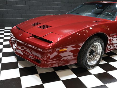 Used 1990 Pontiac Firebird Trans Am RWD image 13