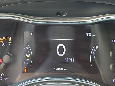 Used 2018 Jeep Grand Cherokee Overland AWD/4WD image 27