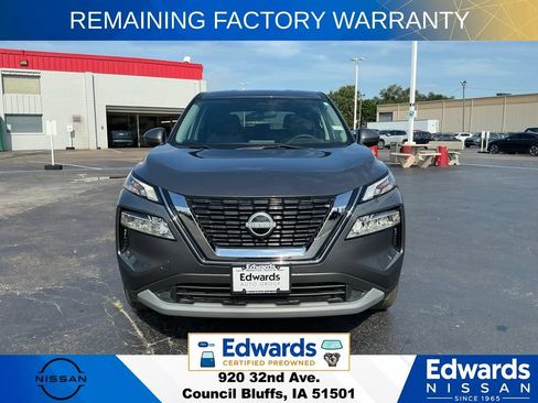 Used 2023 Nissan Rogue SV AWD/4WD image 3