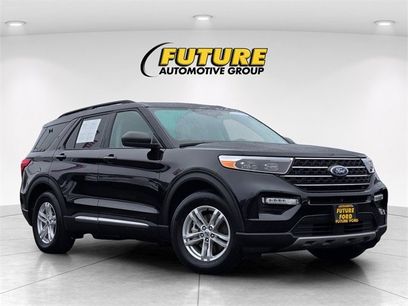 Certified 2023 Ford Explorer XLT w/ Equipment Group 202A