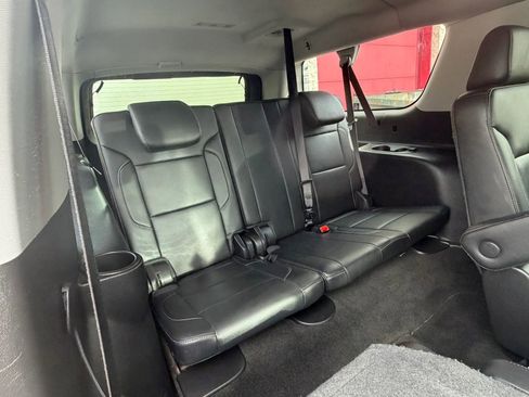 Used 2018 Chevrolet Suburban LT AWD/4WD image 13