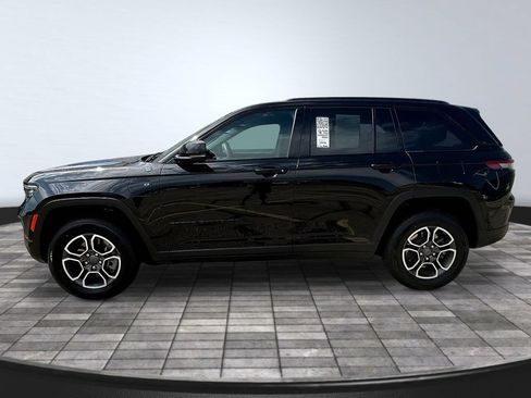 Used 2022 Jeep Grand Cherokee Trailhawk w/ Luxury Tech Group III AWD/4WD image 4
