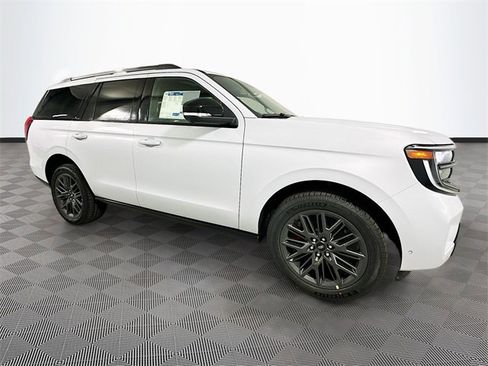 New 2025 Ford Expedition Platinum w/ Stealth Performance Package image 3