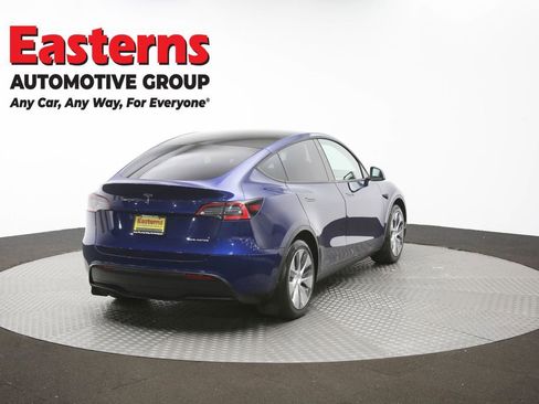 Used 2021 Tesla Model Y Long Range AWD/4WD image 34