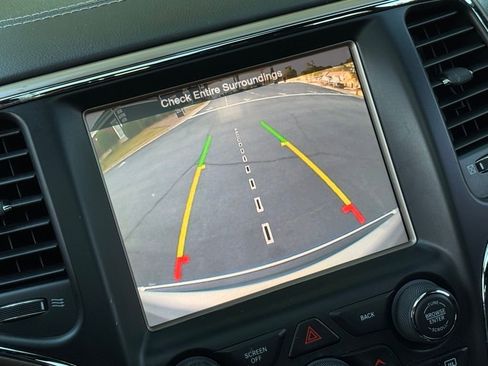 Used 2014 Jeep Grand Cherokee Overland RWD image 33