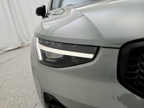 New 2026 Volvo XC40 B5 Ultra w/ Protection Package Premier AWD/4WD image 27
