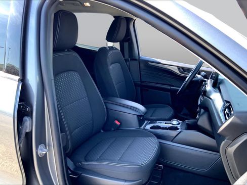 Certified 2023 Ford Escape Active FWD image 9