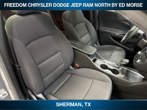 Used 2024 Chevrolet Malibu LT FWD image 9