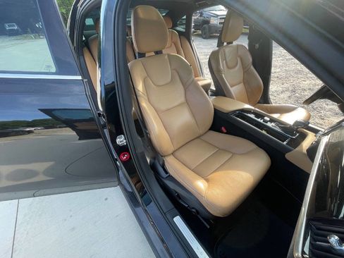 Used 2018 Volvo S90 T5 Momentum w/ Convenience Package AWD/4WD image 24