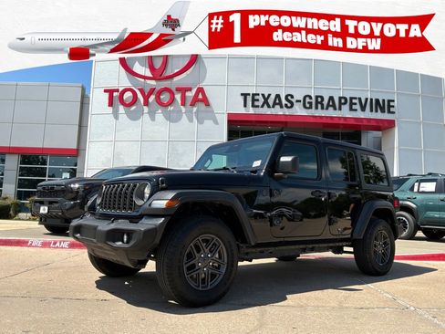 Used 2025 Jeep Wrangler Unlimited Sport AWD/4WD image 1