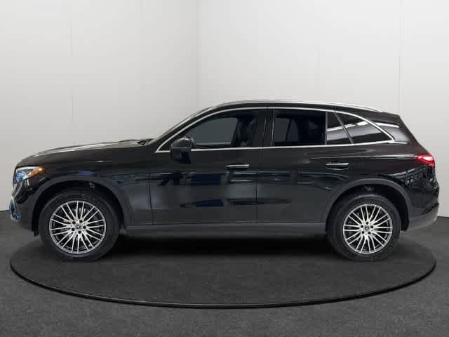 Certified 2026 Mercedes-Benz GLC 300 4MATIC image 3