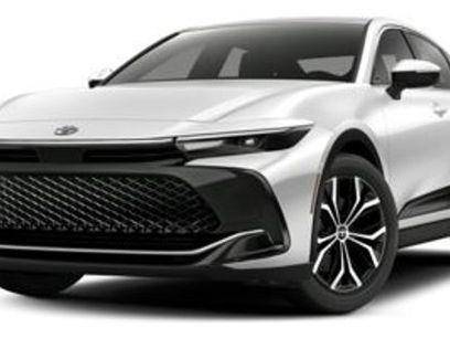 Used 2025 Toyota Crown XLE