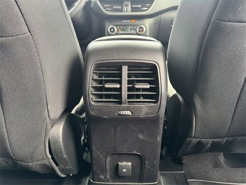 Used 2020 Ford Escape SE image 13