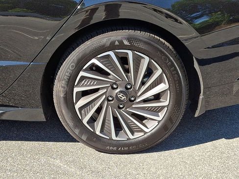 Used 2026 Hyundai Sonata Limited FWD image 8
