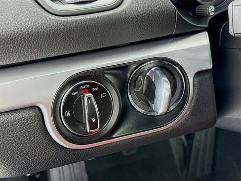 Used 2025 Porsche 718 Cayman image 15