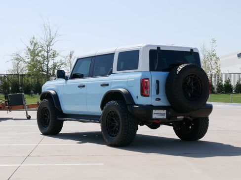 Used 2025 Ford Bronco Heritage Edition AWD/4WD image 6