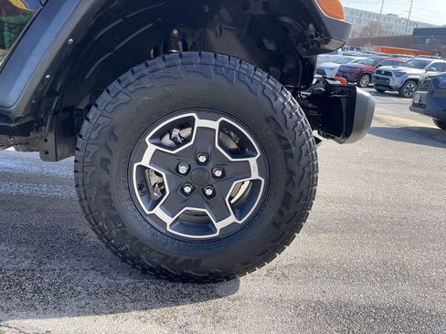 Certified 2022 Jeep Gladiator Mojave w/ LED Lighting Group image 11