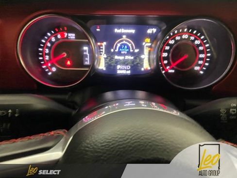 Used 2021 Jeep Wrangler Unlimited Rubicon w/ Dual Top Group AWD/4WD image 23