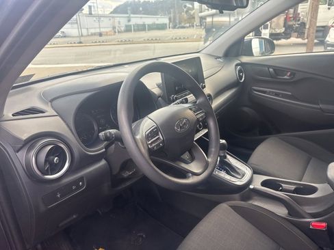 Used 2022 Hyundai Kona SEL image 12