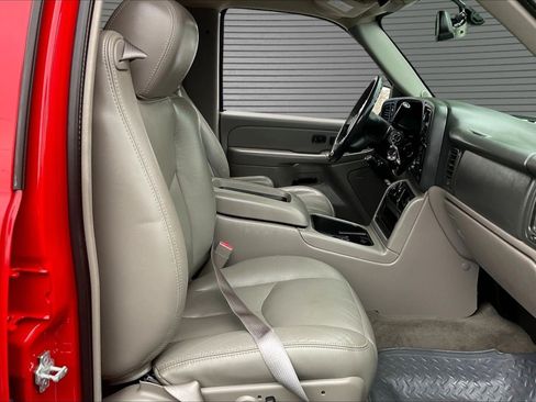 Used 2005 Chevrolet Avalanche Z71 w/ Sun And Sound Package AWD/4WD image 29
