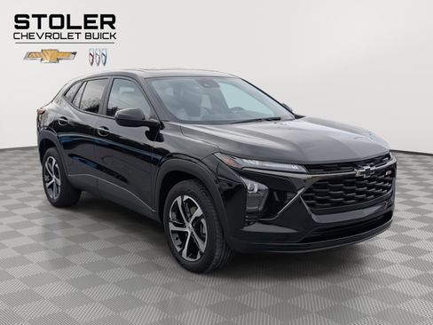 Used 2024 Chevrolet Trax RS w/ Sunroof Package image 7