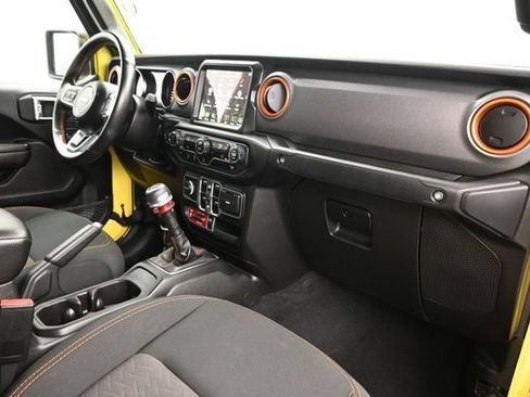 Used 2023 Jeep Gladiator Mojave AWD/4WD image 10