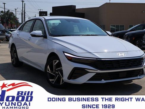 New 2025 Hyundai Elantra Limited image 1