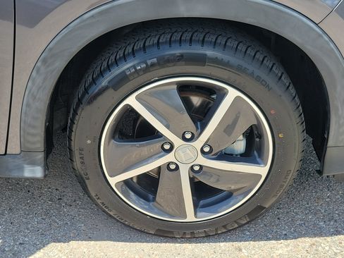 Used 2022 Honda HR-V EX image 11
