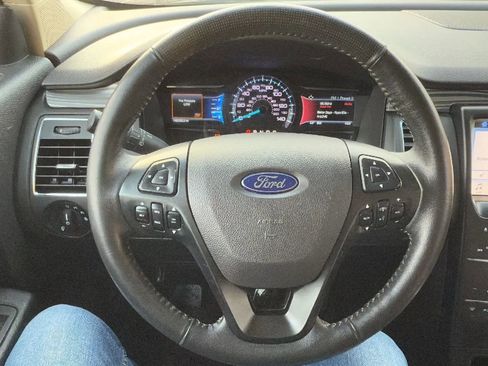 Used 2019 Ford Flex SEL w/ Equipment Group 202A FWD image 10