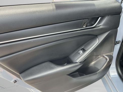 Used 2022 Honda Accord Sport image 12