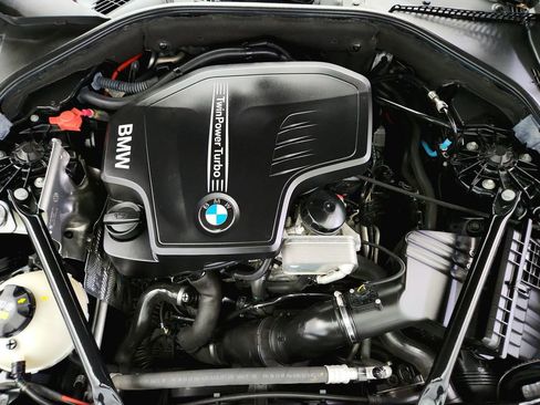 Used 2016 BMW 528i xDrive Sedan AWD/4WD image 37