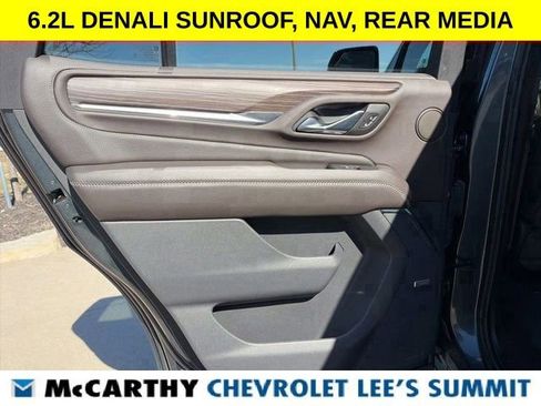 Used 2021 GMC Yukon Denali w/ Denali Premium Package image 47