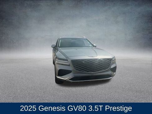Used 2025 Genesis GV80 3.5T Prestige image 3