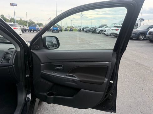 Used 2021 Mitsubishi Outlander Sport LE AWD/4WD image 53