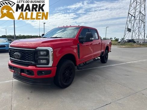 Used 2025 Ford F250 XLT w/ Black Appearance Package AWD/4WD image 2