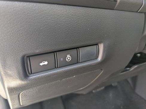 Used 2026 Nissan Sentra SV w/ SV Convenience Package FWD image 15