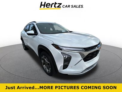 Used 2025 Chevrolet Trax LT