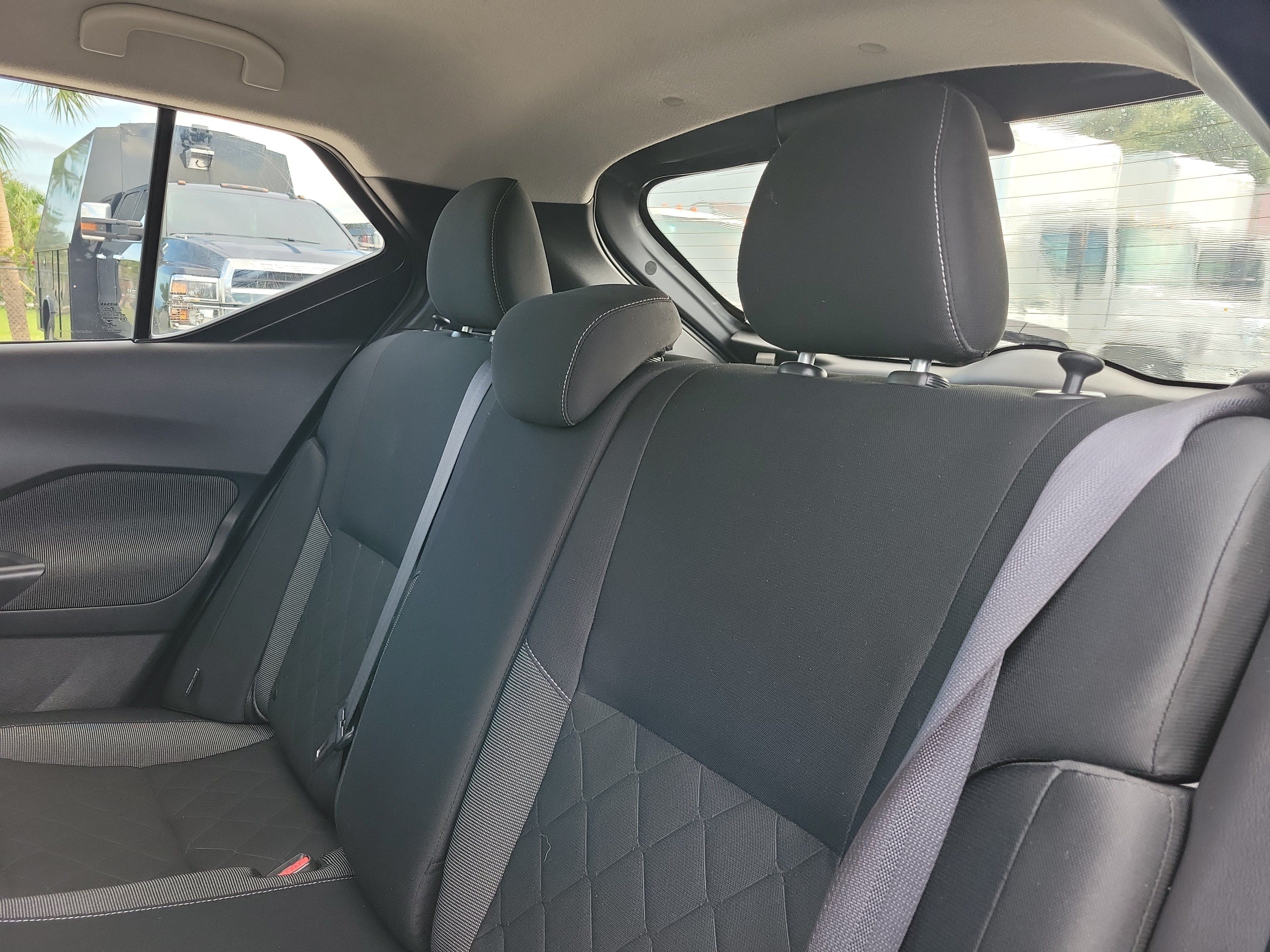 Used 2020 Nissan Kicks S FWD image 13
