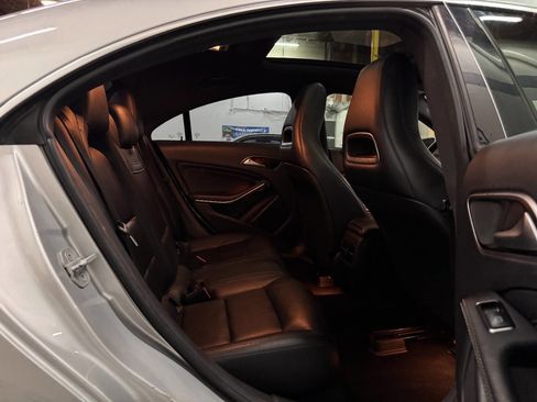 Used 2015 Mercedes-Benz CLA 250 image 15