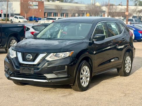 Used 2020 Nissan Rogue S image 3