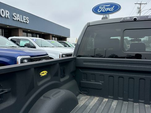 Used 2021 Ford F150 Raptor w/ Equipment Group 801A High AWD/4WD image 3