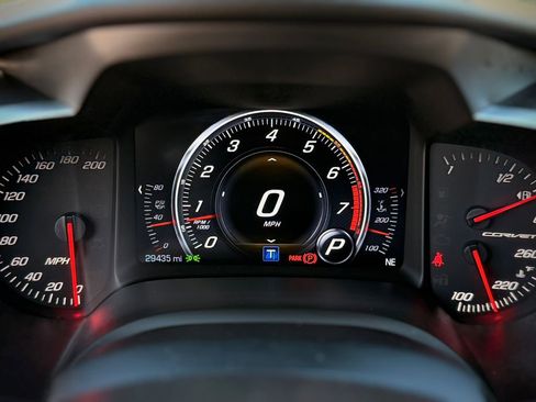 Used 2019 Chevrolet Corvette Stingray Coupe w/ 1LT image 23