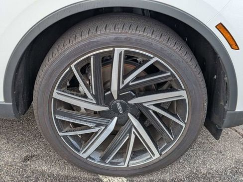 Used 2025 Lincoln Aviator Reserve w/ Equipment Group 201A image 11