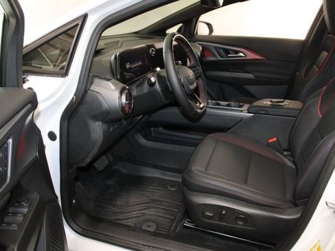 Used 2025 Chevrolet Equinox EV RS w/ Active Safety Package 3 AWD/4WD image 7