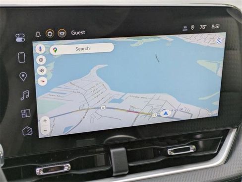 New 2026 Chevrolet Equinox LT image 18