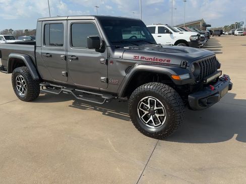 Used 2024 Jeep Gladiator Rubicon AWD/4WD image 3